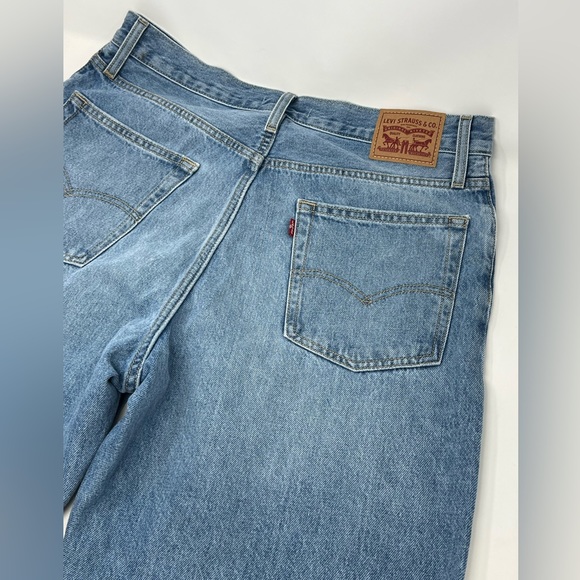Size 31 Women’s Levi’s Jeans #1847 - Picture 4 of 13